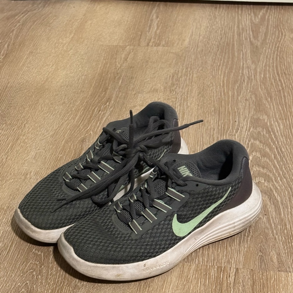Nike Black and Mint Green Running Shoes